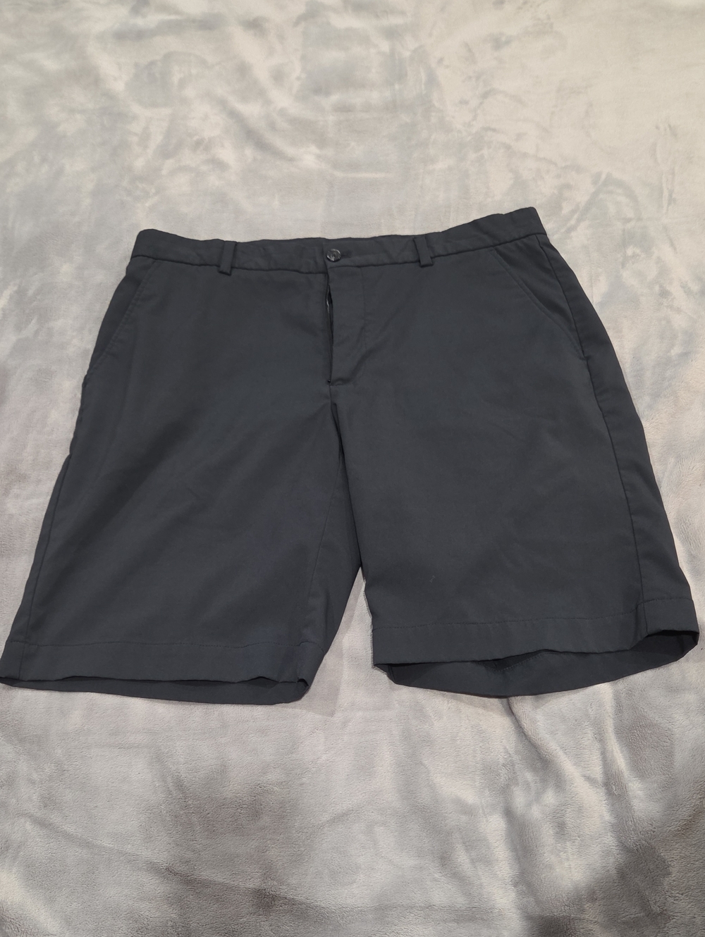 Greg Norman Collection Men's Black Flat-Front Shorts